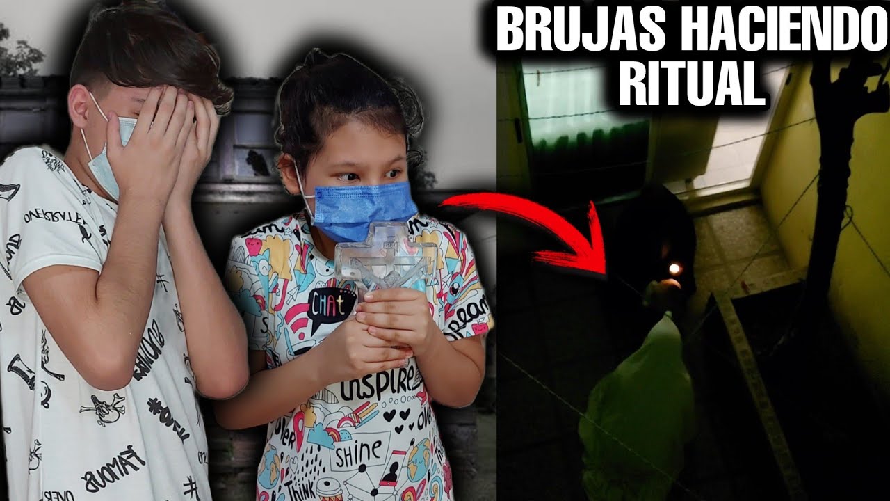 GRABE A 2 BRUJAS *HACIENDOLE UN RITUAL* AL MUÑECO DIABOLICO 😨 *Paranormal*