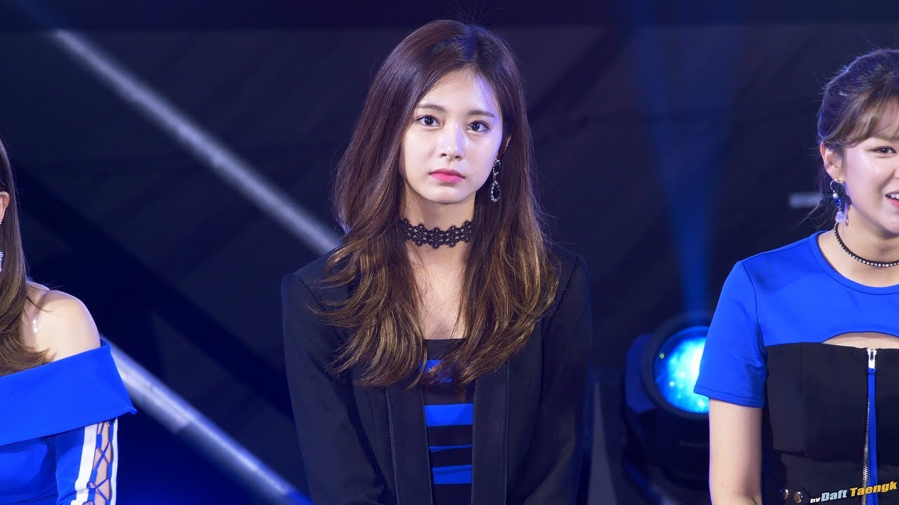 180904 쯔위 Tzuyu 트와이스 TWICE 토크 TALK @포카리 챌린지 틴페스타 4K 60P 직캠 by DaftTaengk