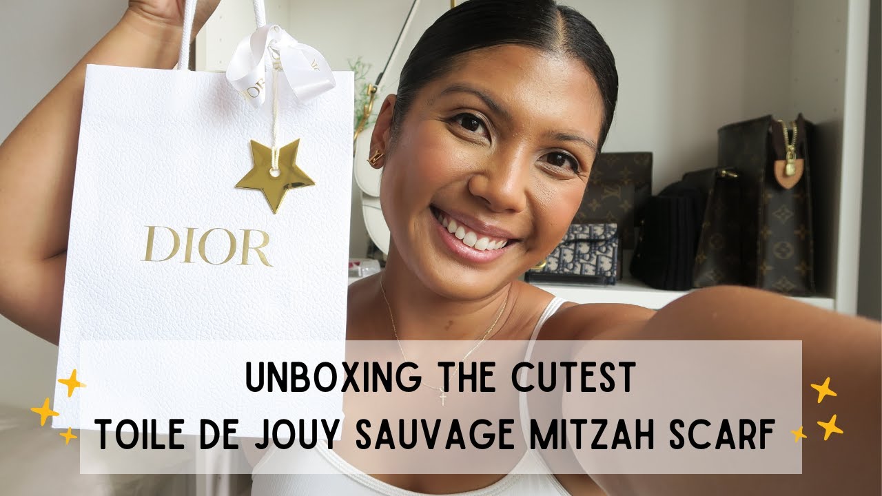 UNBOXING THE NEW DIOR TOILE DE JOUY SAUVAGE MITZAH SCARF/TWILLY FOR MY SADDLE BAG + TYING ATTEMPT 🤍✨