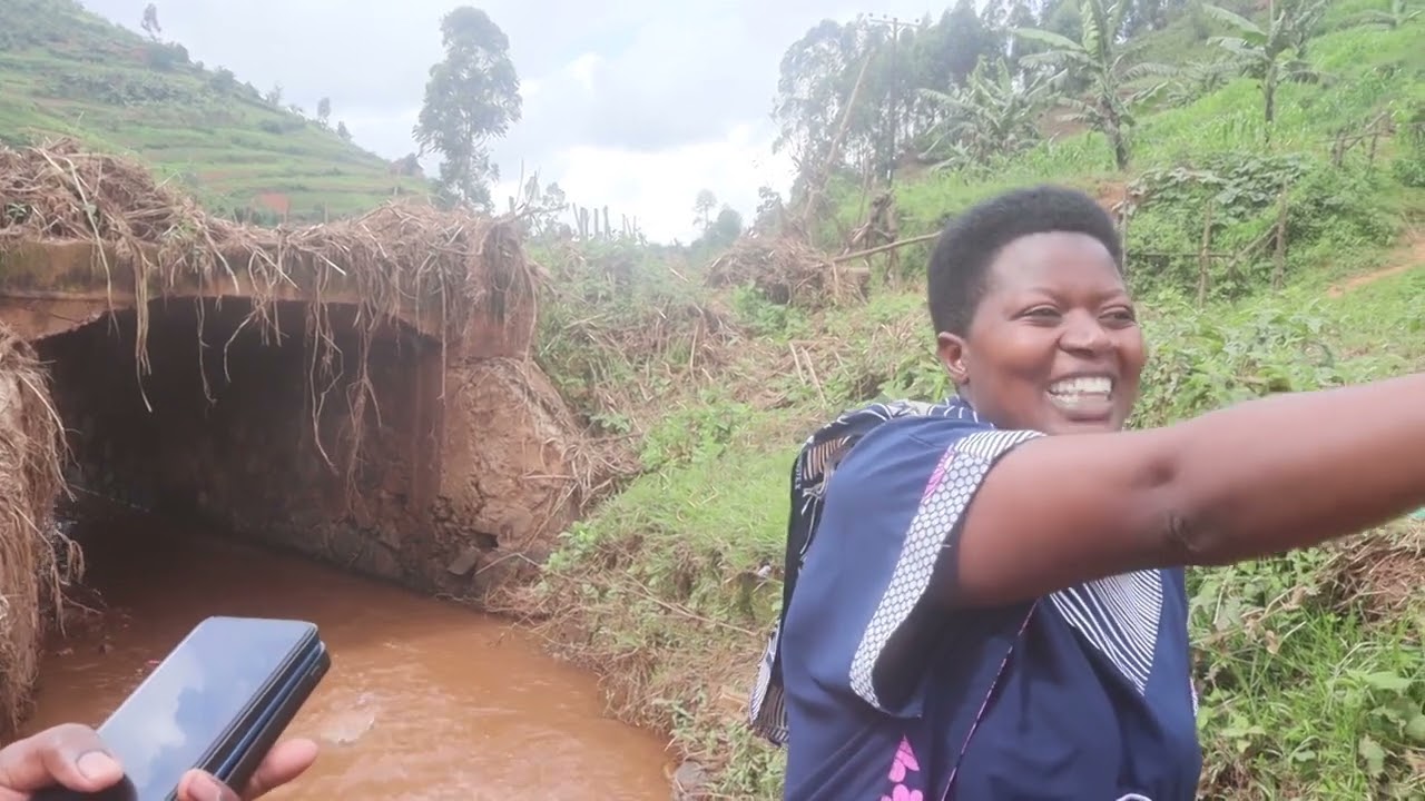 TENSION ERUPT AS POLICE ATTEMPTS TO BLOCK NYAMWERU SUB COUNTY LOCALS FROM REPAIRING DILAPIDATED ROAD