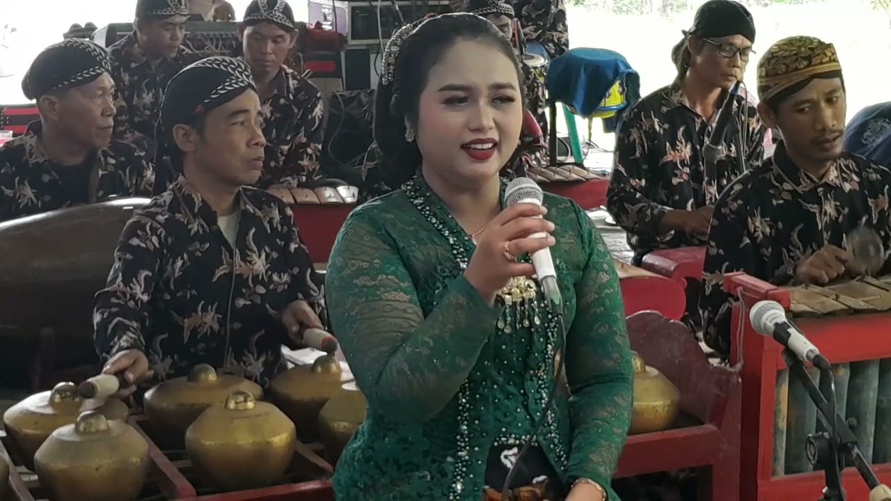Ful klasik mbak Dwi Bu Atun Ladrang Slamet dayoe teko,gonjing miring kapelut,asmorondono sigro budal