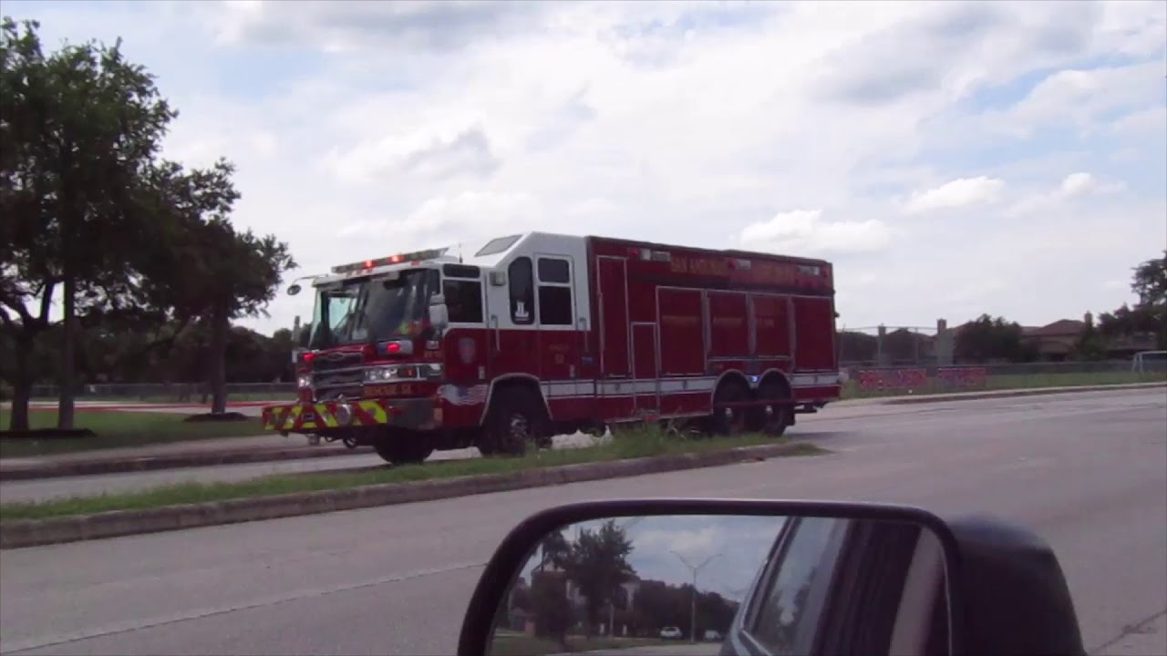 San Antonio Fire Department Heavy Rescue 51 & Platform 51 Responding