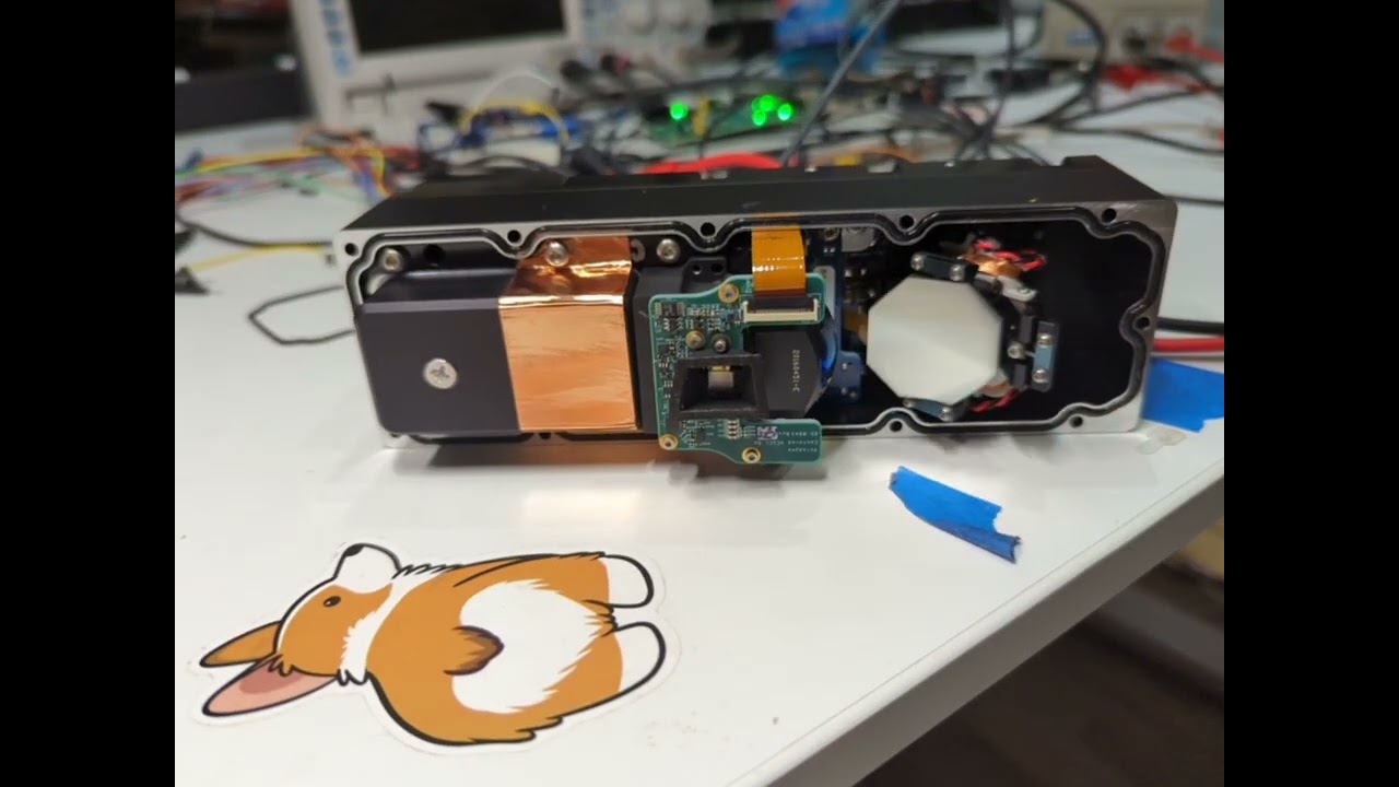 Turns out the Velodyne Velarray H800 has a dual axis moving mirror.