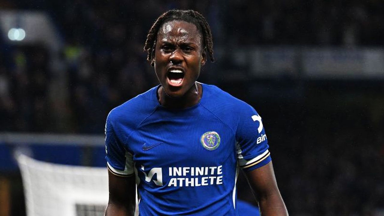 Trevoh Chalobah &bull; Magical Tackles & Skills | Chelsea