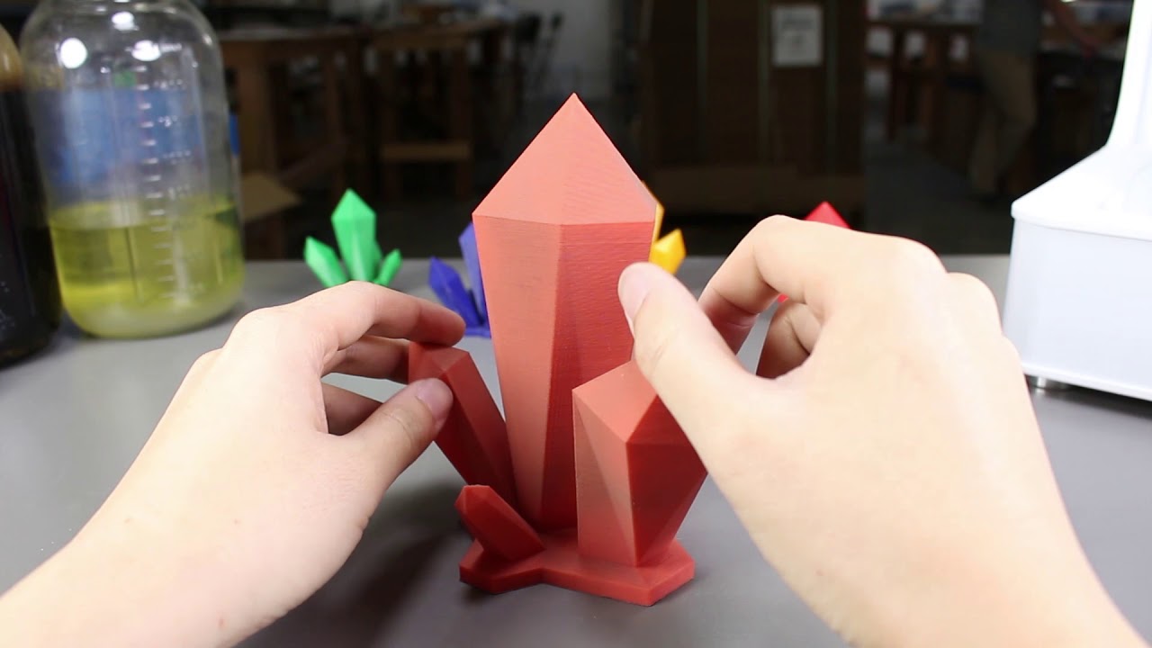 Сглаживание деталей, напечатанных на 3D-принтере из PLA-пластика, с помощью пескоструйного аппарата.