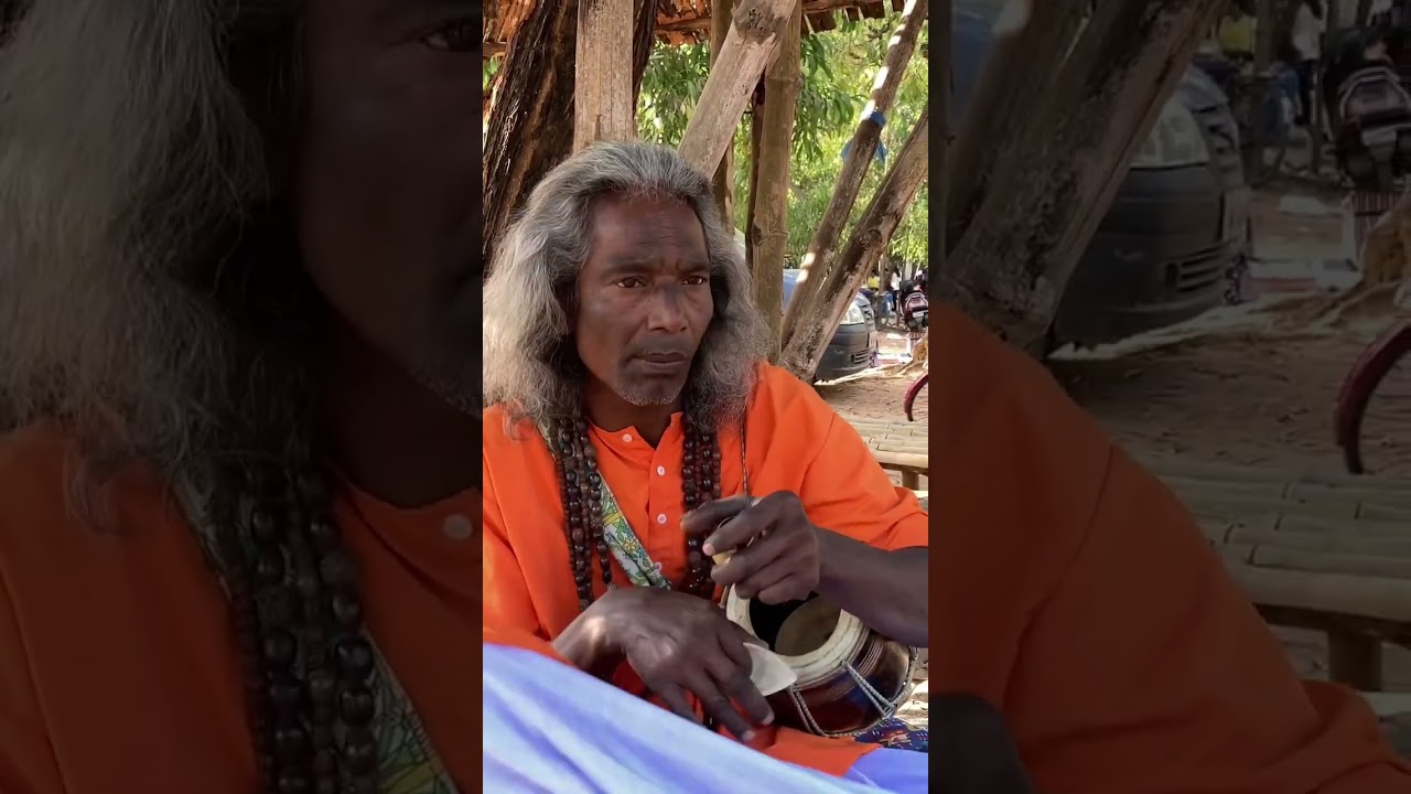 Baul Artist playing Ektara #bengalitravelvlog #baul_gaan #baul_song #baul