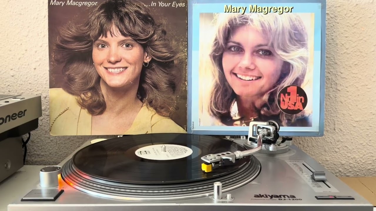 Mary MacGregor-Torn Between Two Lovers 1976 (Maxi-Single) 
