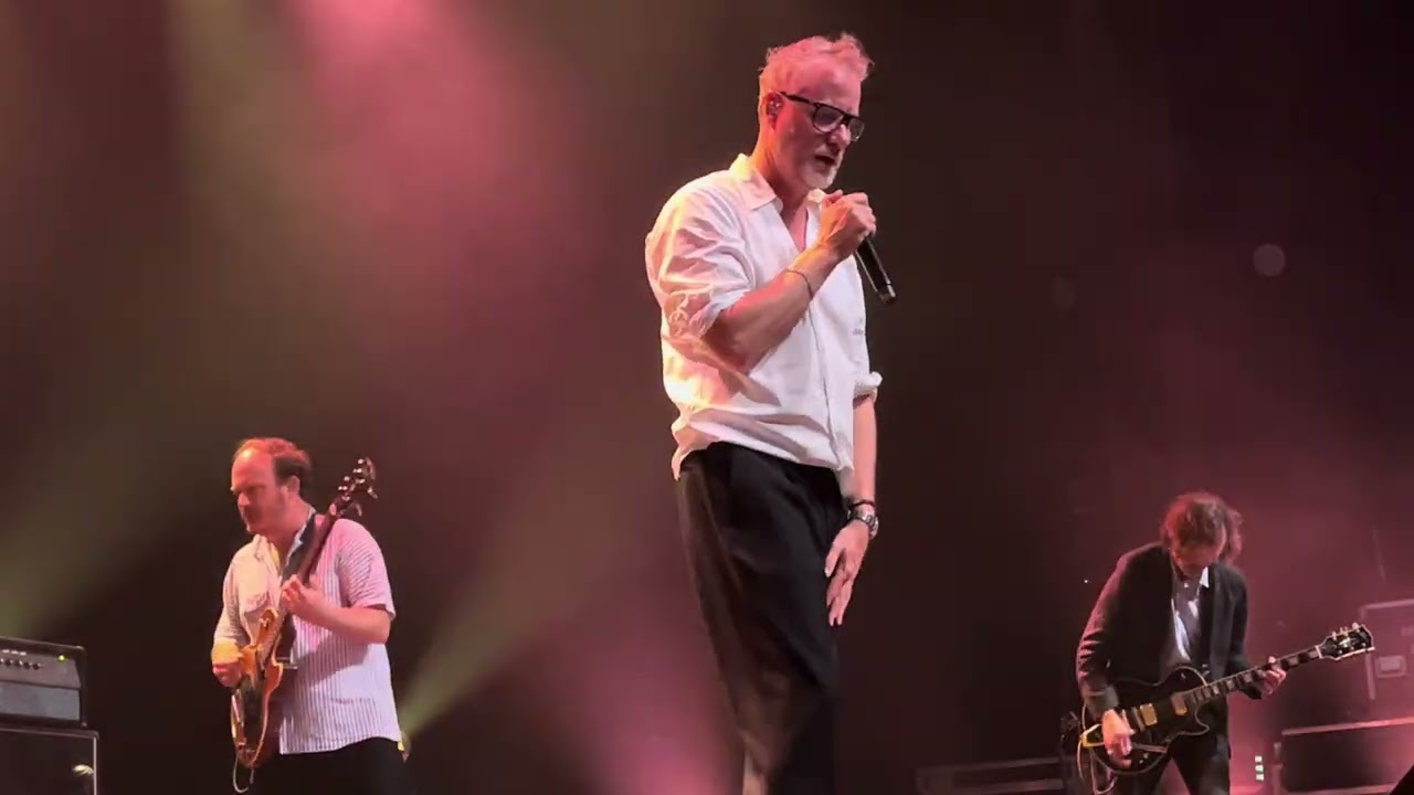 Matt Berninger - Utrecht -- BLUE MONDAY ( New Order)  -- TivoliVredenburg - 31 august 2025