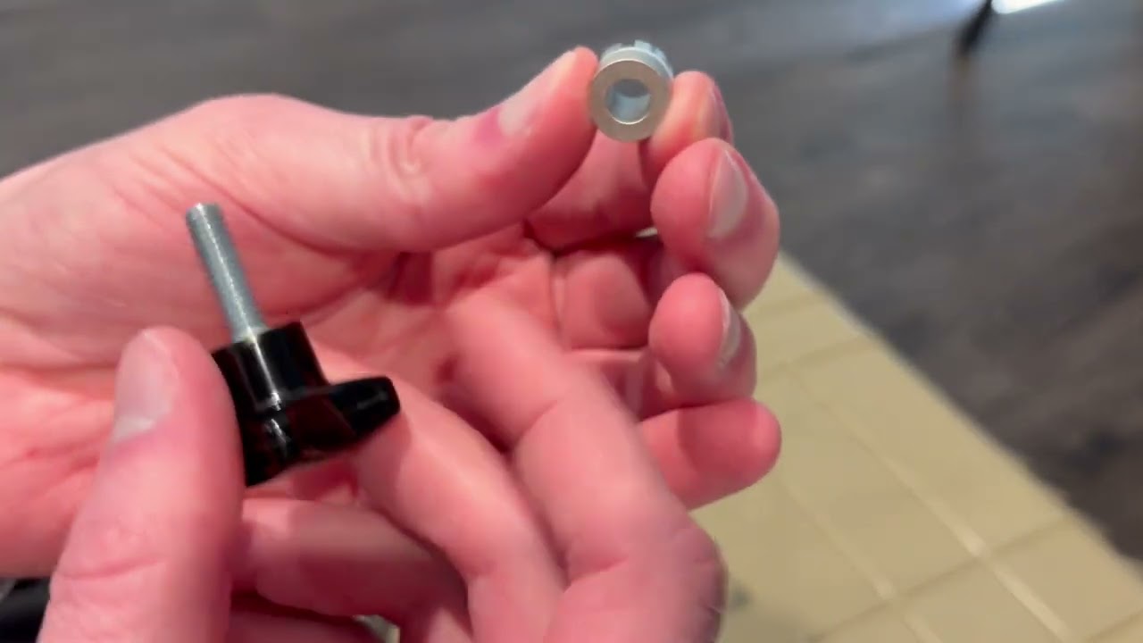How to put a Neumann EA 87 swivel mount back together