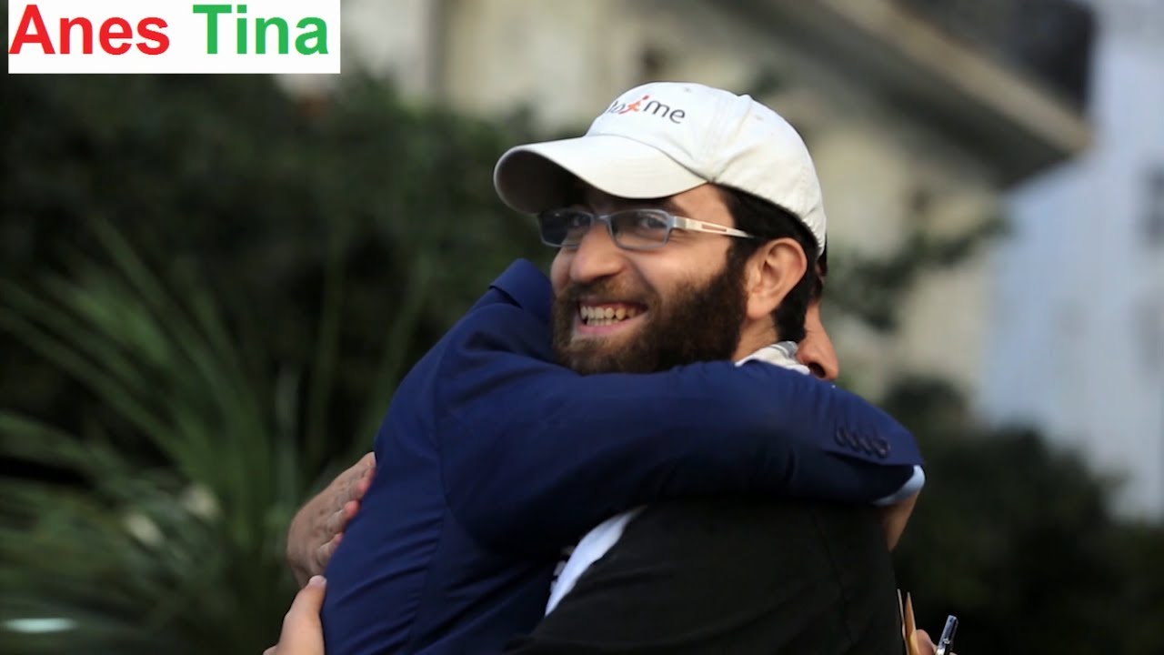 Anes Tina , فلسطيني في شوارع الجزائر