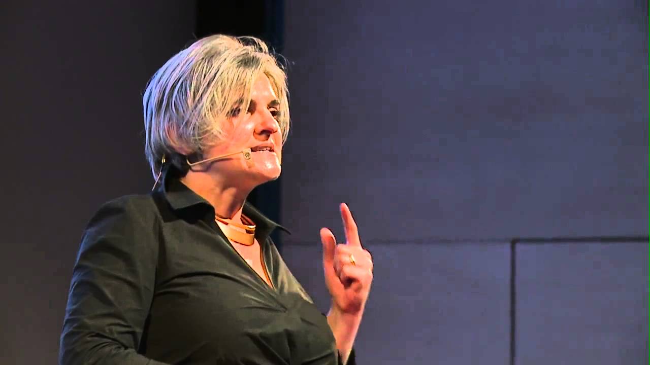 La manière de prendre sa vie en main au quotidien: Emmanuelle Guilhamon at TEDxIssylesMoulineaux
