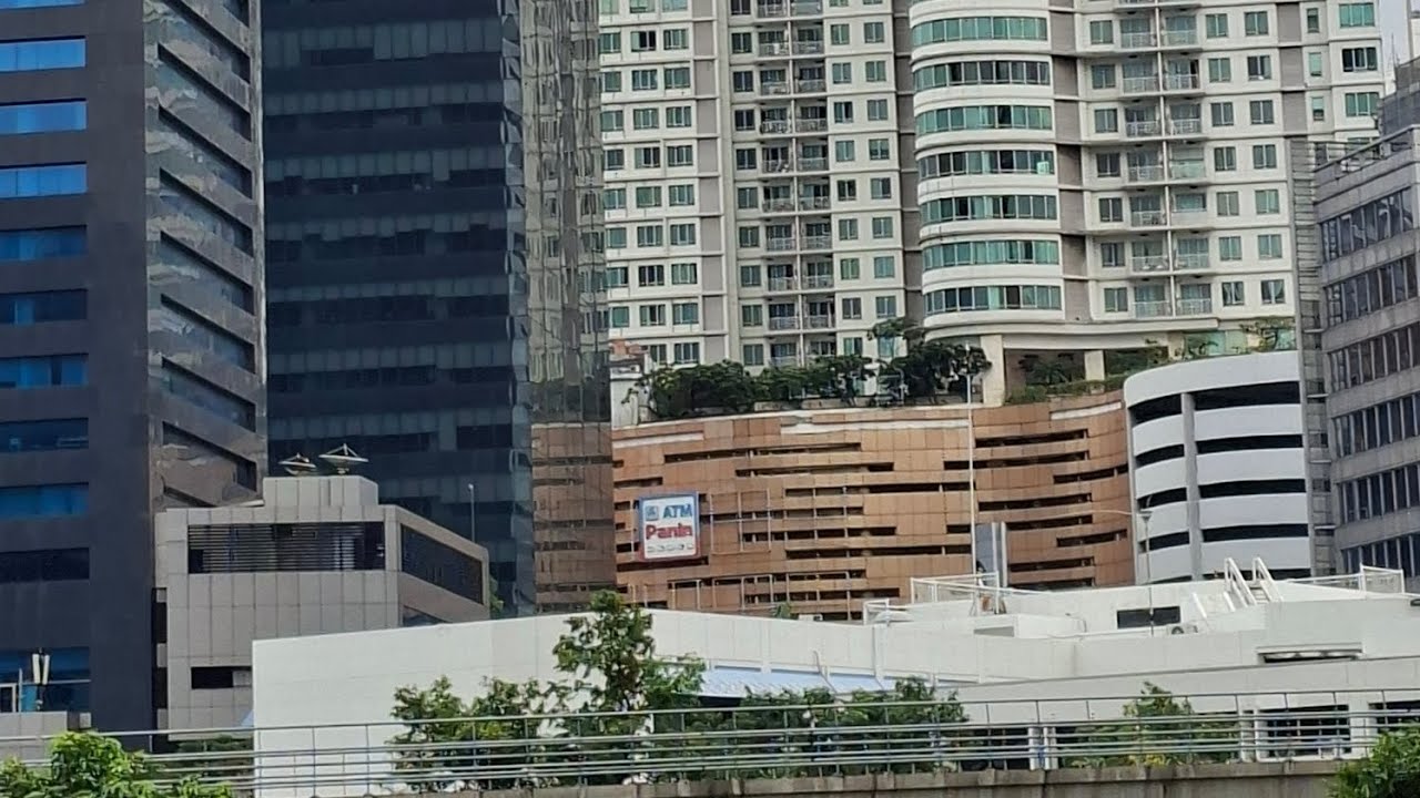 Jalan jalan sebab fiza dah mau balik malang syeediihhh