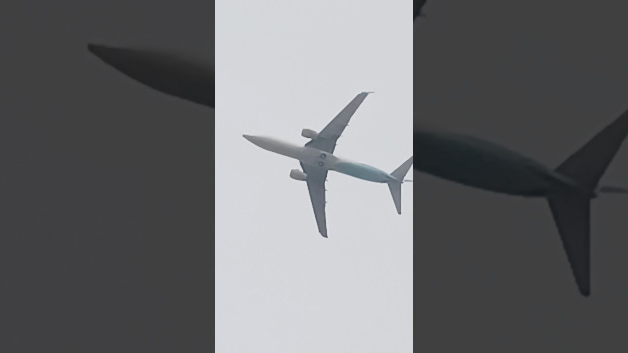 pesawat✈️ take off cockpit