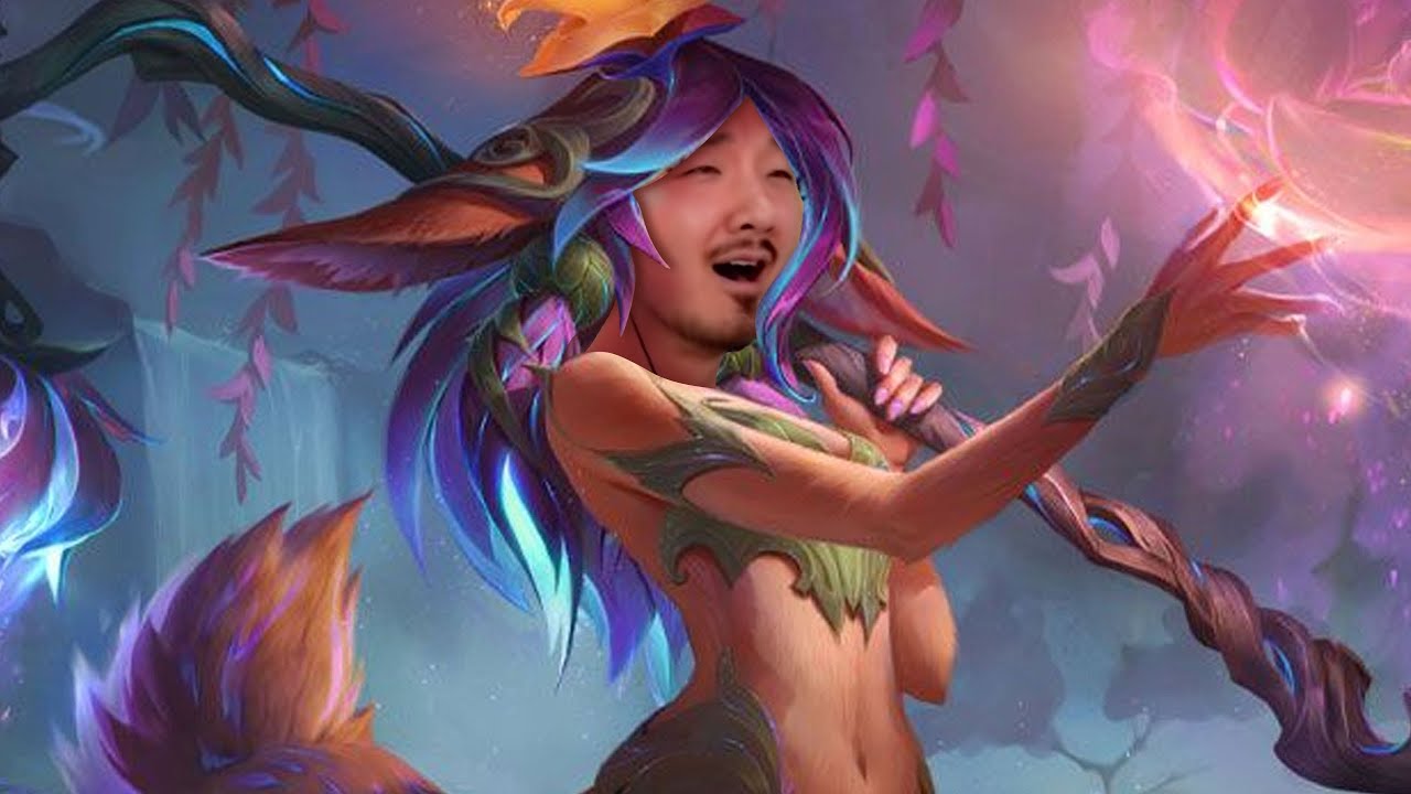 술에 잔뜩 취한 릴리아 등장