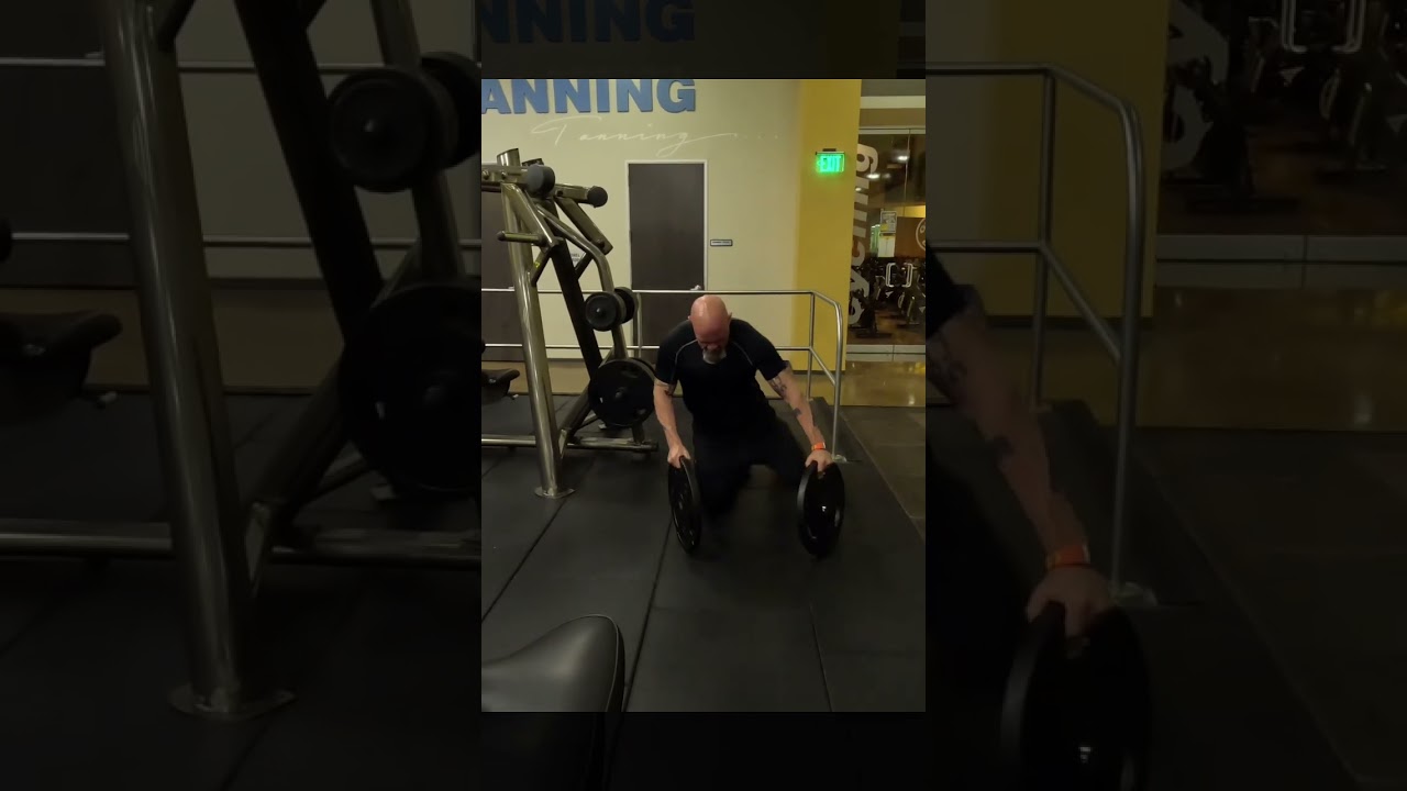 Stallone fake plate challenge if they only made 44&rsquo;s 😂 lol the 25&rsquo;s worked 53 year old 35&rsquo;s next
