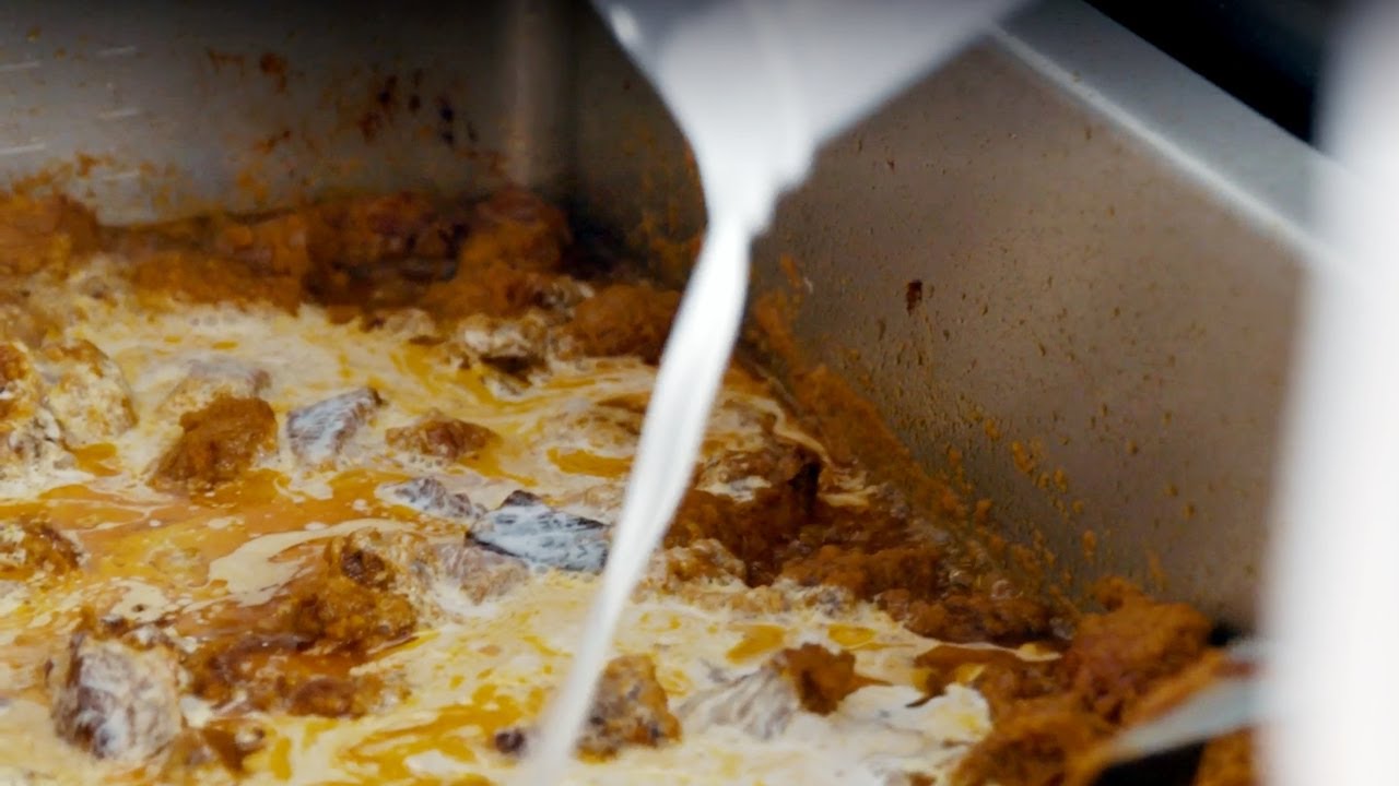 Inspiration #7 : Recette de curry indonésien dans la sauteuse iVario Pro | RATIONAL