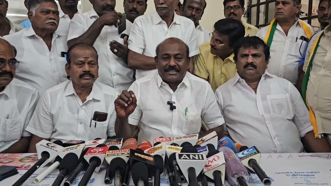தங்கம் விலை உயரக் காரணம் - படுத்தால் ஒரு வரி எழுந்தால் ஒரு வரி என ட்ரம்ப் வரி விதிப்பு தான் காரணம்.