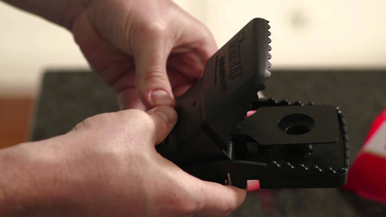 Mechanical Rat Traps | TOMCAT | Scotts Miracle-Gro Canada