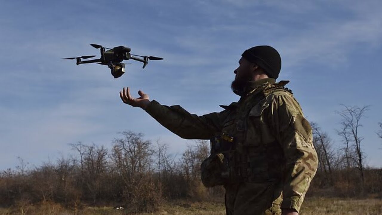 Ukrainos karo instruktorius Rimas Armaitis: &bdquo;Mes pasiruo&scaron;ę tik praeities karui&ldquo; | 2025-11-27