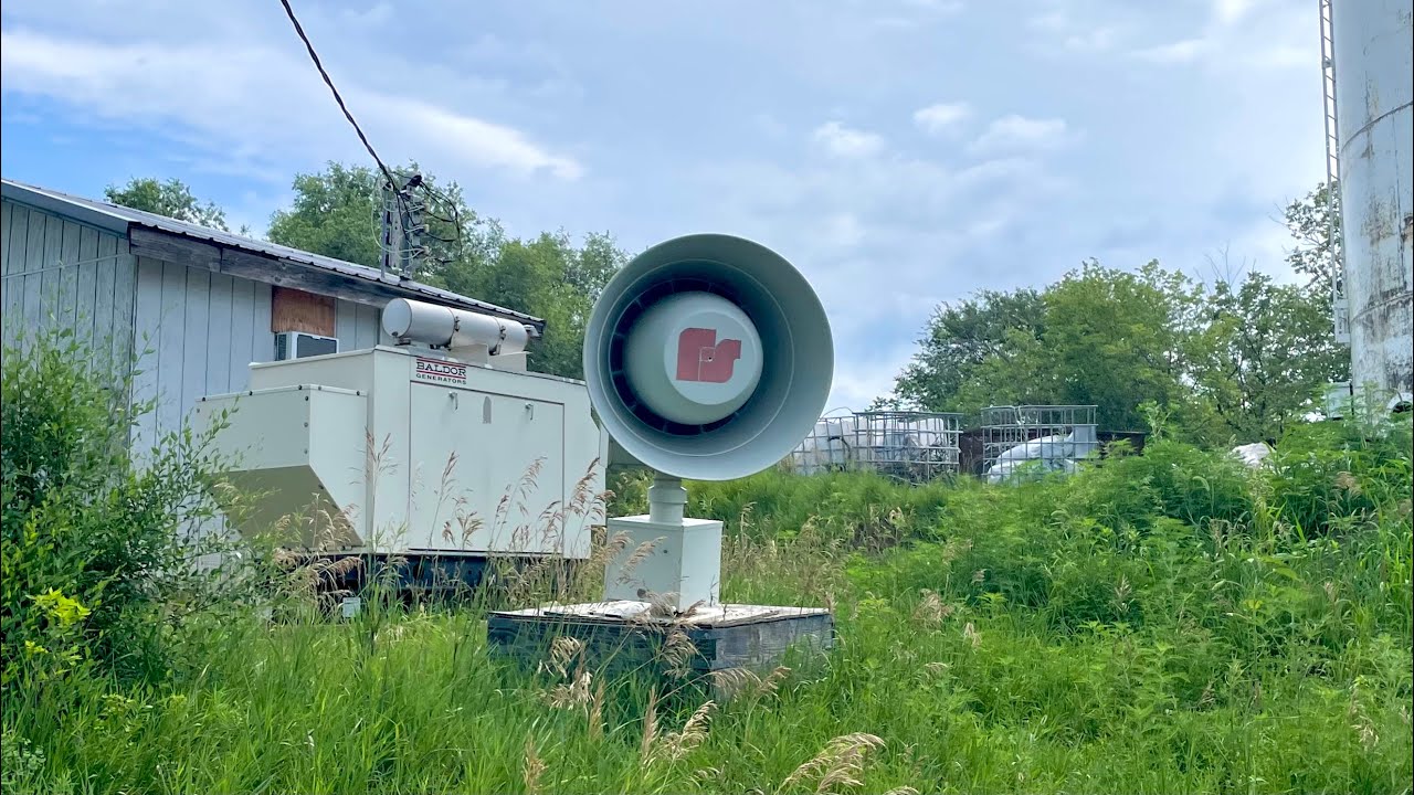 2001-130 Tornado Siren Ambience - Ponca, NE.