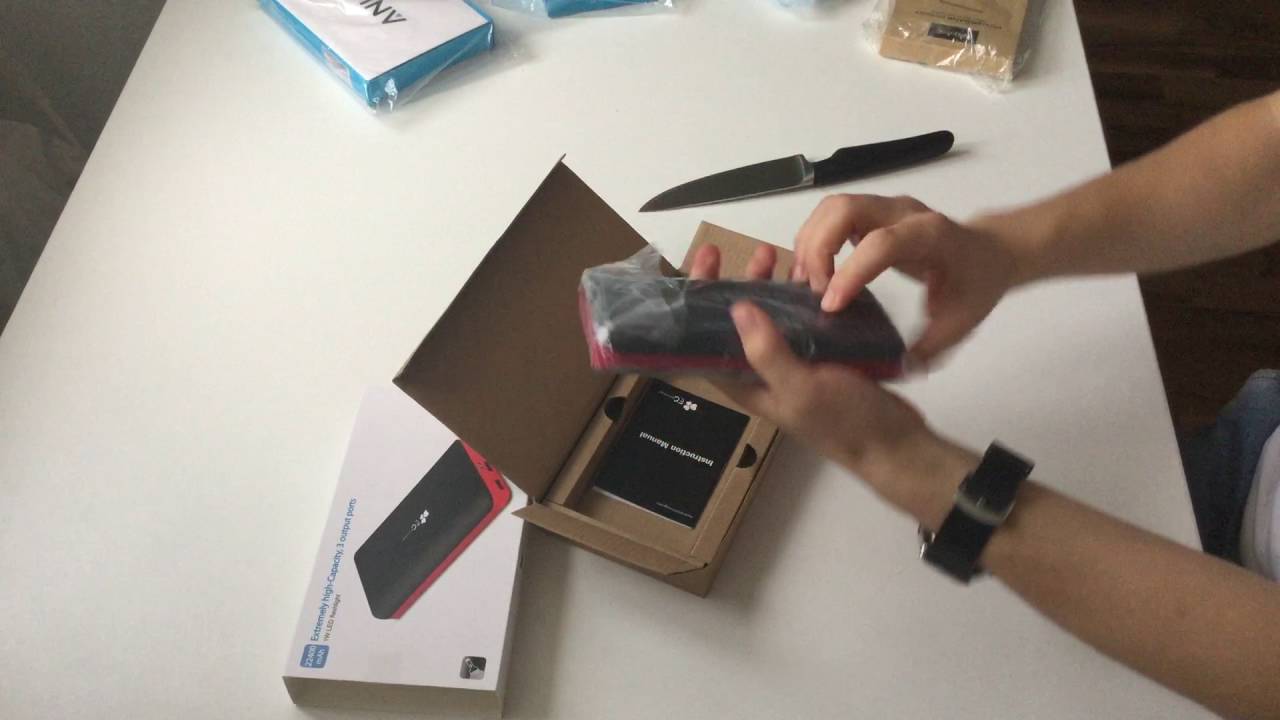 EC Tech Powerbank 22400 mAh Externer Akku mit 3 USB Ausg&auml;ngen Unboxing