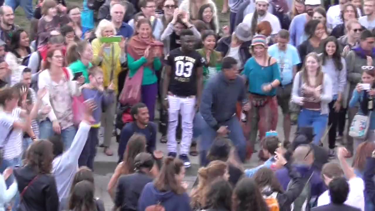 Hakuna Ma Samba Batucada - MAUERPARK - BERLIN 2015