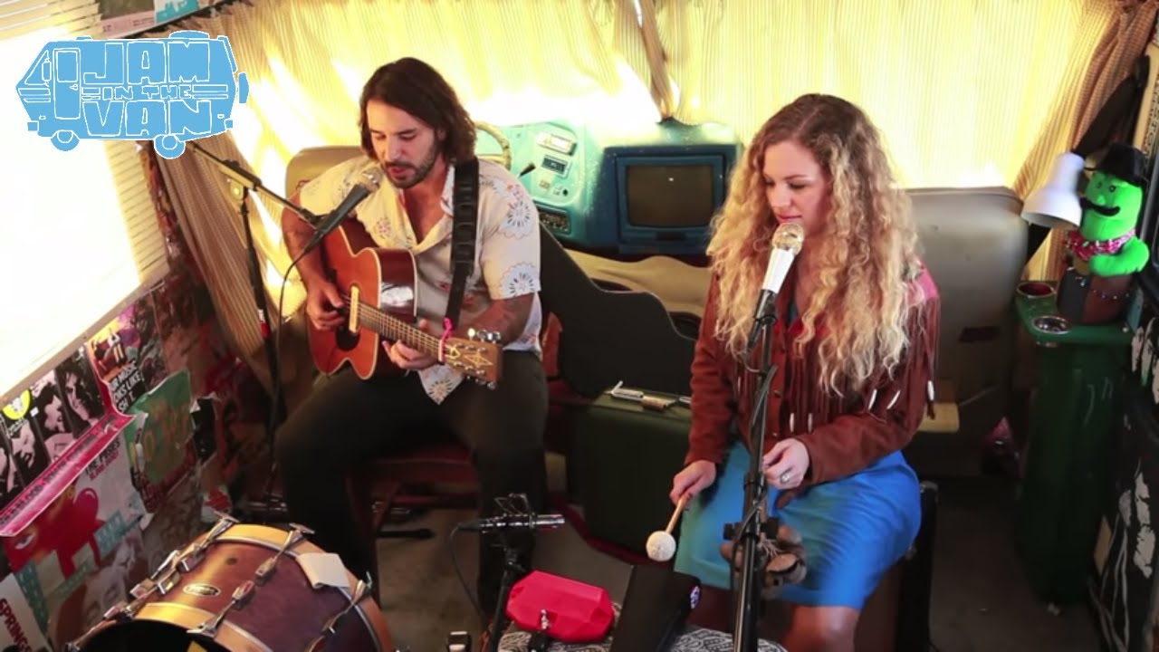 SMOOTH HOUND SMITH - "California Sway" - (Live from Venice, CA) 