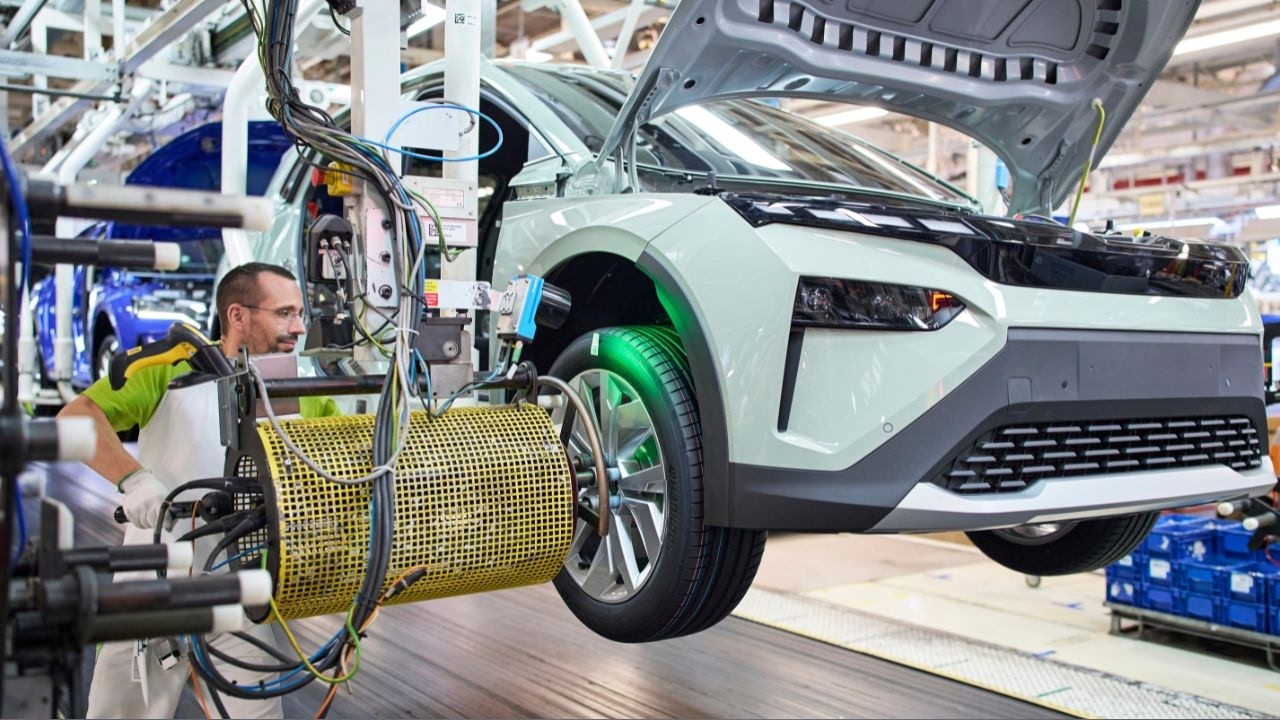 Produktion des vollelektrischen Škoda Elroq: Exklusiver Blick hinter die Kulissen