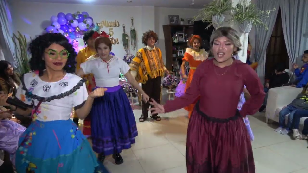 Show de la Familia Madrigal #encanto #isabellamadrigal #mirabelmadrigal (Micaela 5 Añitos)