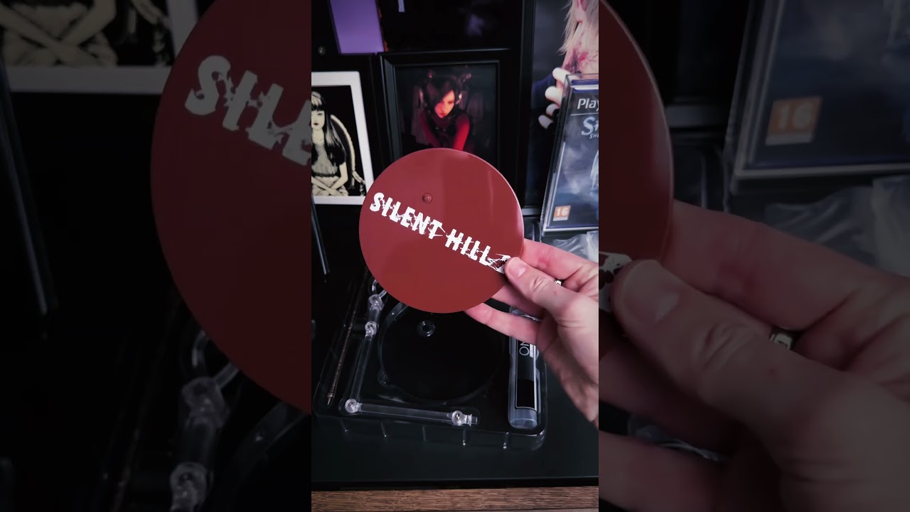Silent Hill 2 Red Pyramid Thing unboxing. #silenthill2 #silenthill2remake #mezcotoyz #pyramidhead