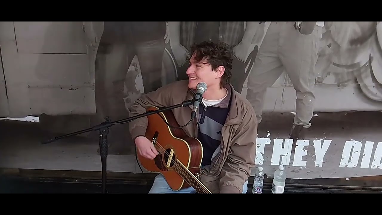 Oasis - Supersonic sang by Rhys North 