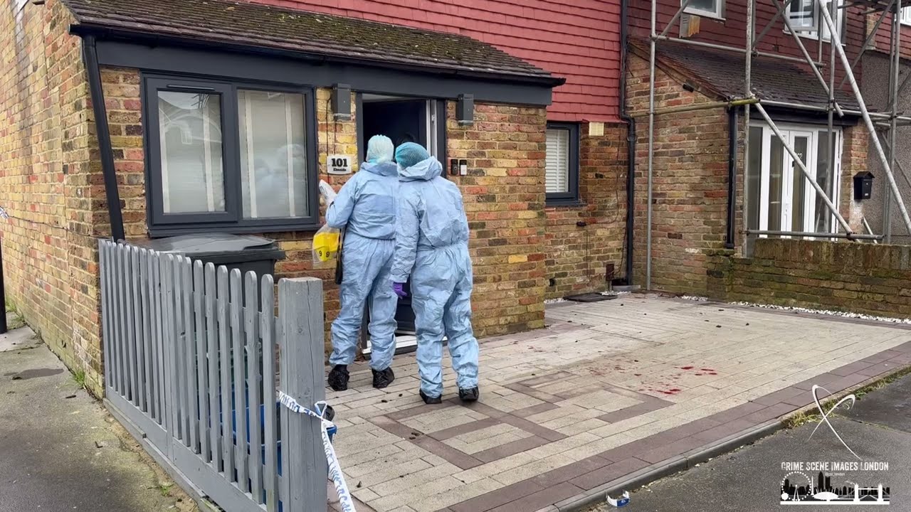 3 February 2025 Stabbing Incident-Male 40s Critical Condition Lodge Ln & Elmside, New Addington, CR0