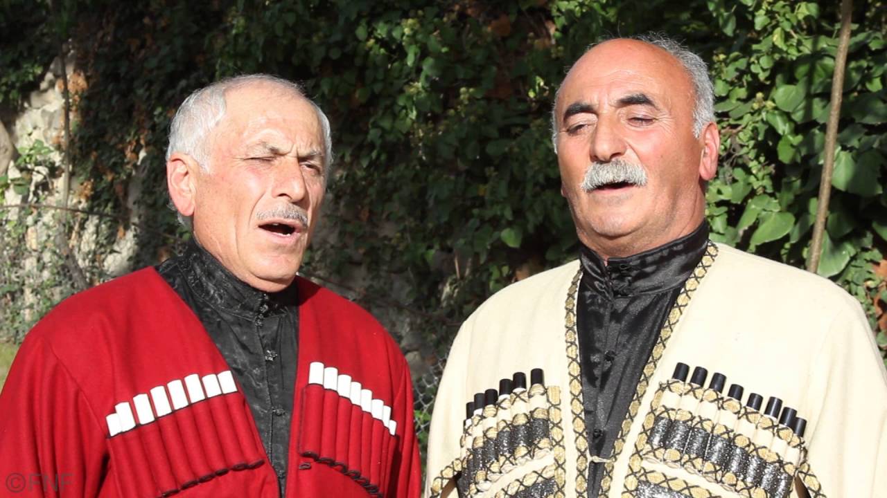 შემოძახილი, ანსამბლი 