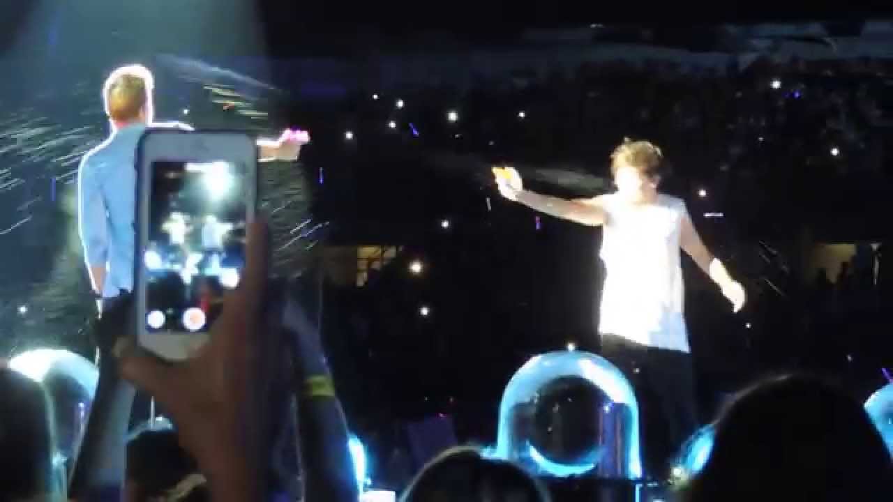 You & I- One Direction (OTRA Tour) 8/8/15