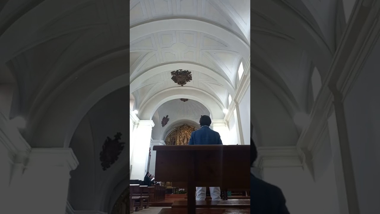 LAUDES EN MONASTERIO. LITURGIA DE LAS HORAS. PAZ
