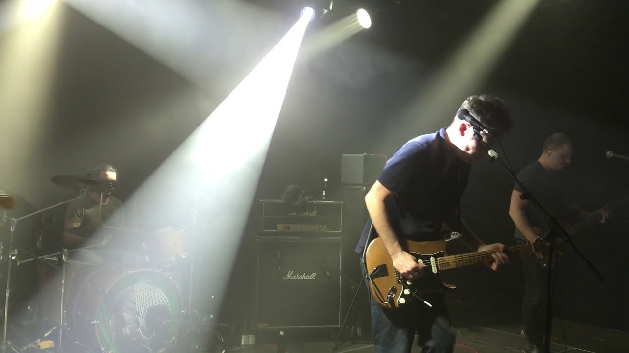 Millionaire Champagne Live at Centre Culturel René Magritte Lessines