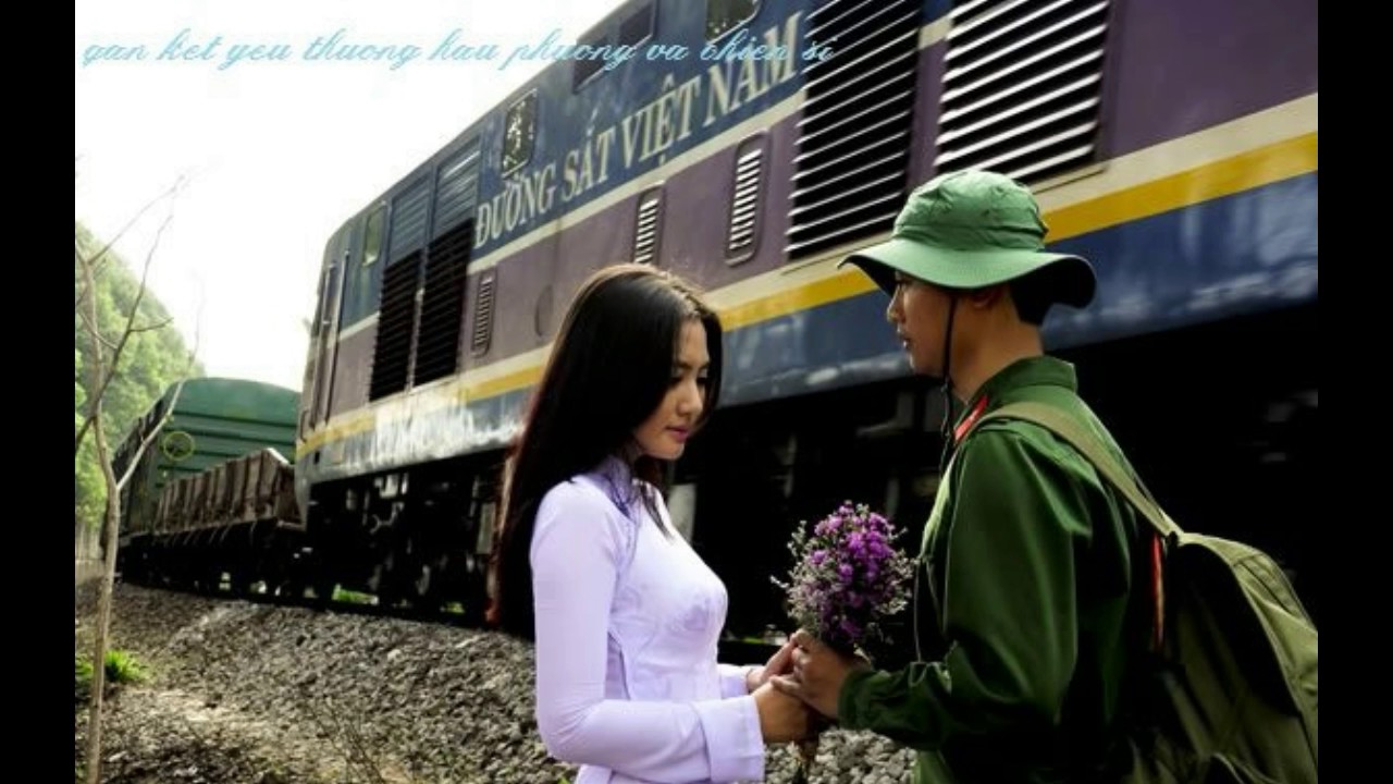 Mùa xuân bên cửa sổ