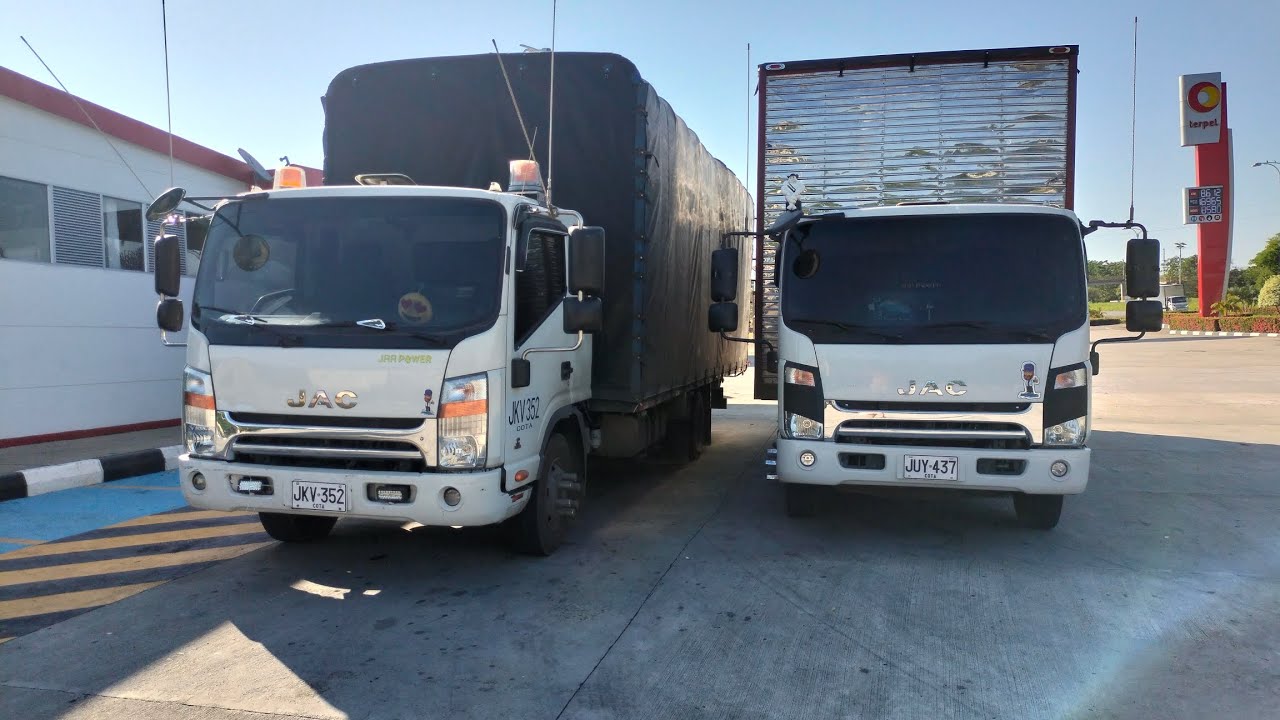 via a Cartagena, por Mompox (costa)