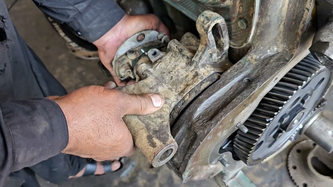 Mercedes 24 truck engine timing setting.