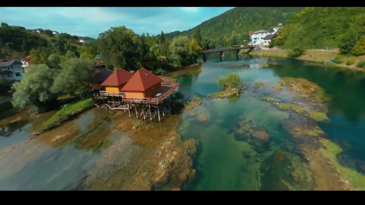 Bosanska Krupa i smaragnda rijeka Una iz zraka 2022