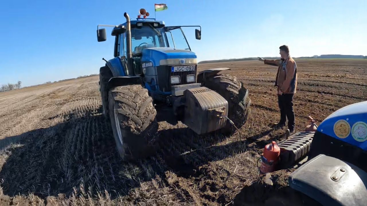 Alföldi Traktoros vlog #4 - ELAKADTAM a trágyaszóróval😬 Laci jött menteni😁 (New Holland tl90+T088)