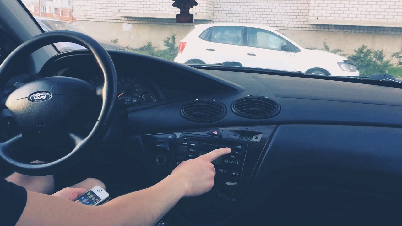 Focus MK1 Aux