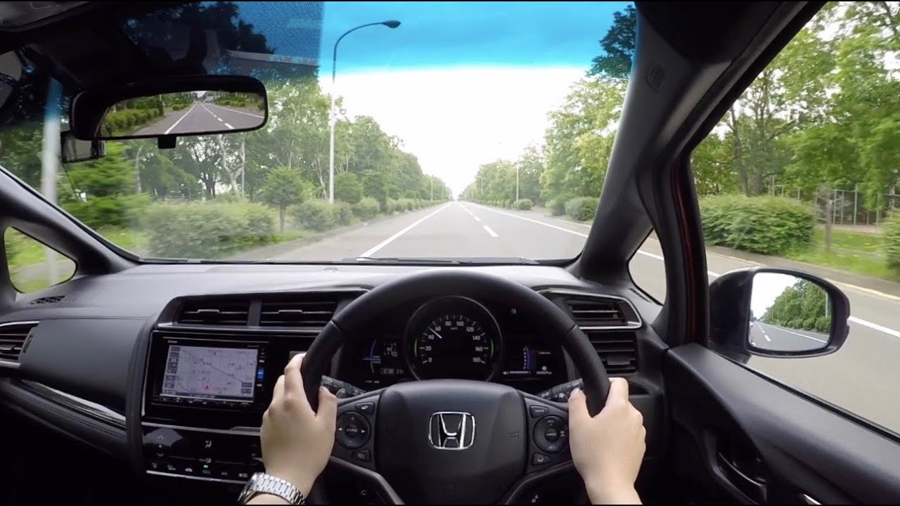 【試乗動画】2017 新型 ホンダ フィット ハイブリッド S Honda SENSING 4WD - 市街地試乗
