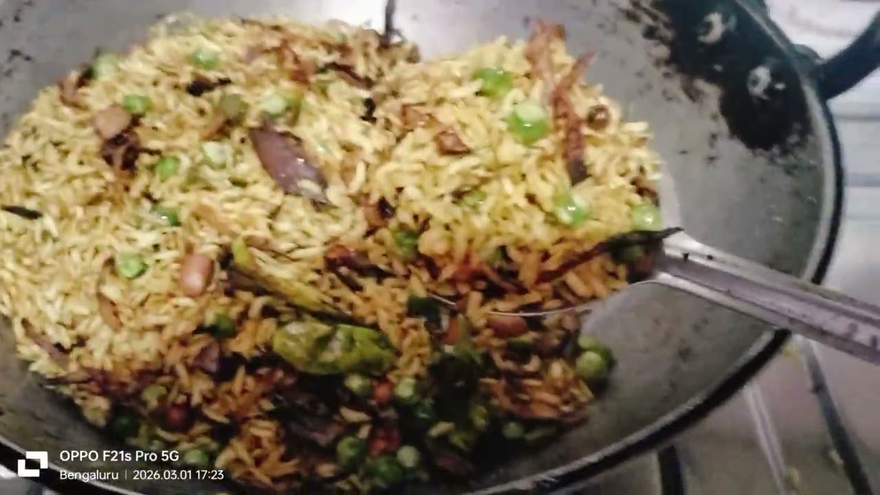 Tasty chura muttor ka nashta/#jhalmuri #trending #trendingfood #viral #viralvideos #viralrecipe 