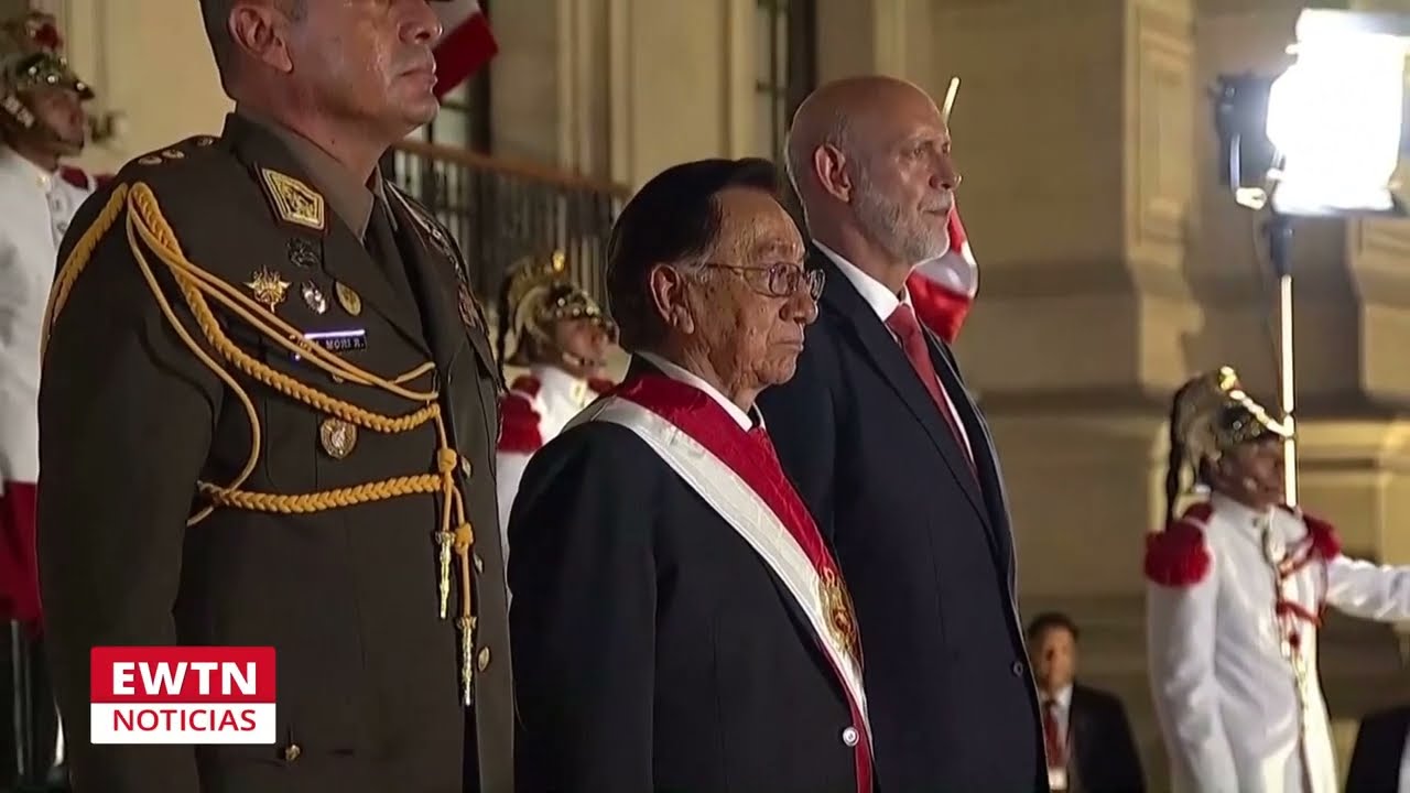 La crisis política en el Perú, analistas profundizan