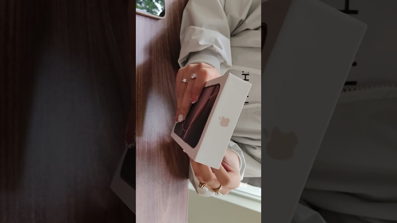 Mở hộp Iphone 16 Pro Max 256GB Titan Sa Mạc (P2) - 29/12/2025