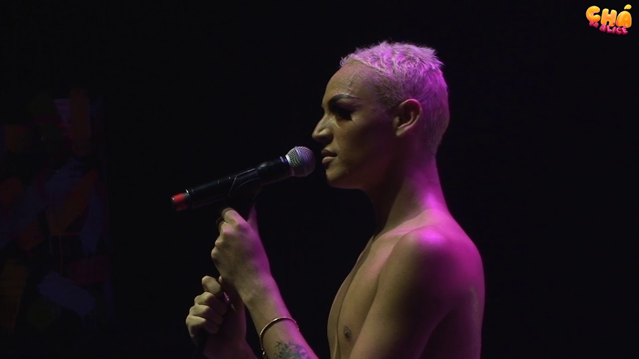 Pabllo Vittar - Indestrutível (Ao Vivo) @ Chá da Alice (Vídeo Oficial)