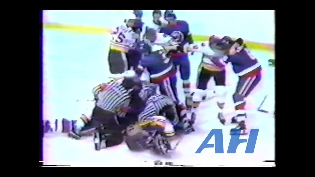 NHL Mar. 11, 1979 Boston Bruins v New York Islanders (melee) x2 Feeds Jim Pettie v Garry Howatt
