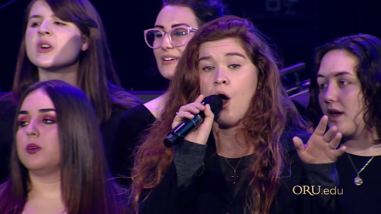 ORU Chorale singing 