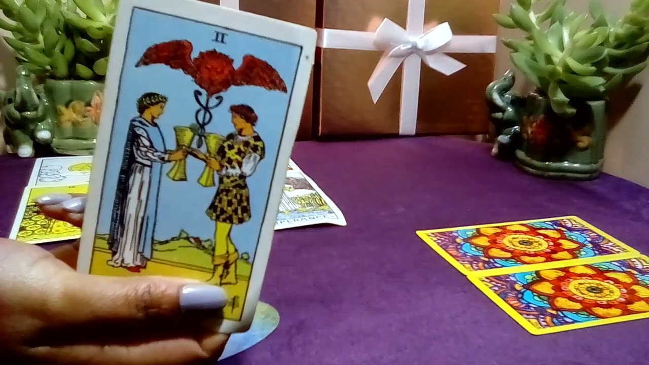 PISCES DAILY TAROT READING: 🌟 YOU DESERVE IT! DON'T EVER THINK OTHERWISE! | 01 DECEMBER 2022